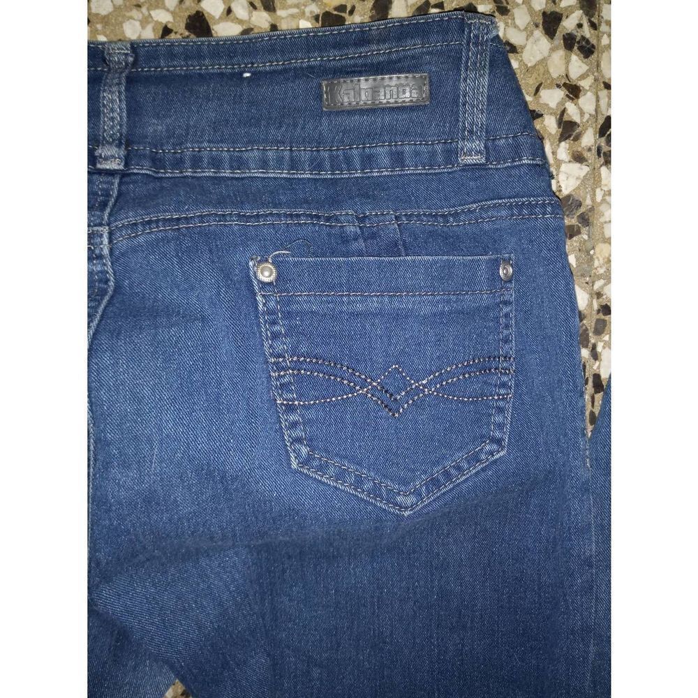 Randomized Jean bundle  - Picture 8 of 16